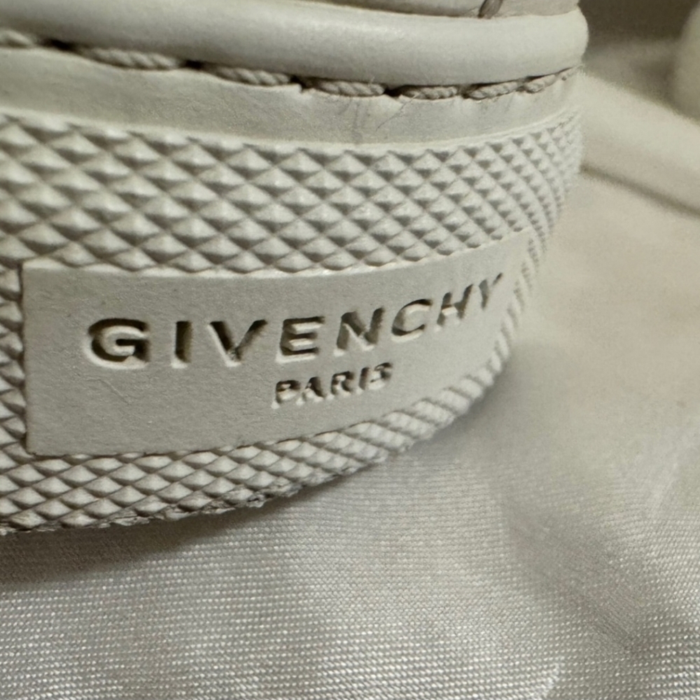 Givenchy Urban Knot Sneakers - Picture 12 of 13